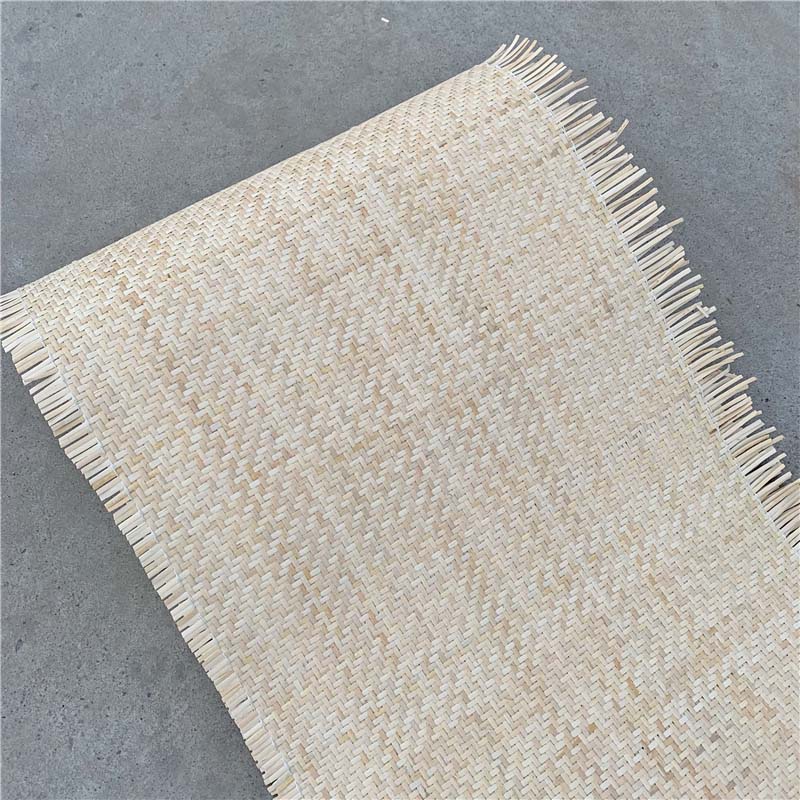 Rouleau de toile en rotin croisé