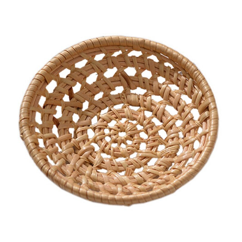 Corbeille de présentation en rotin