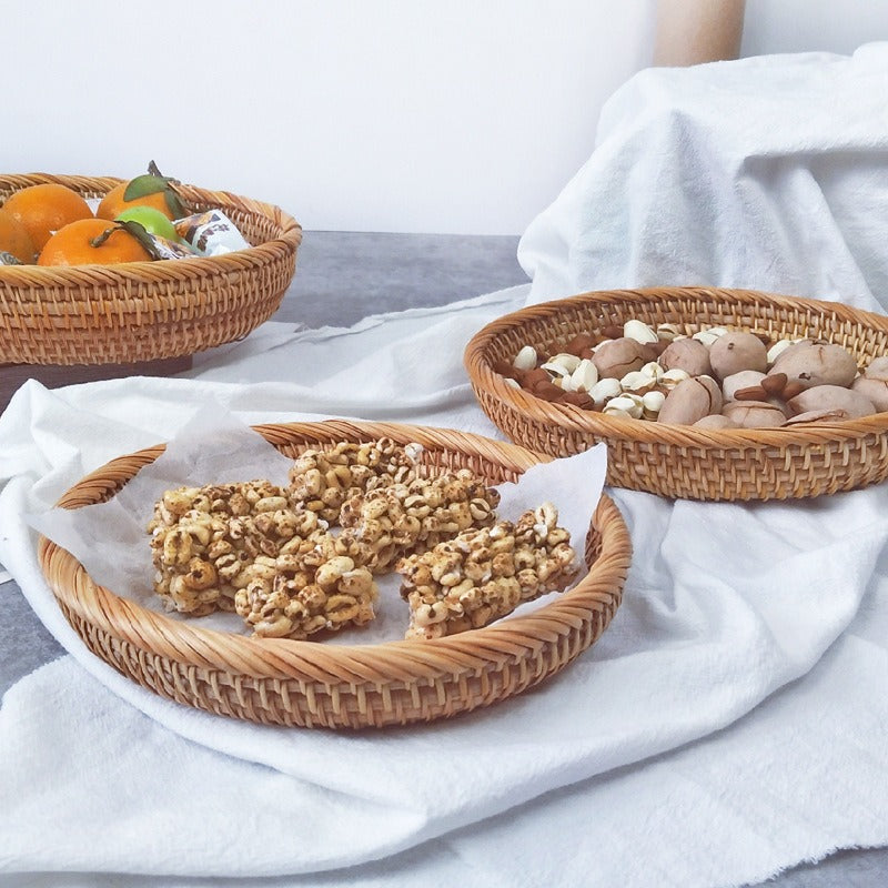 Corbeille de rangement en rotin fait à la main