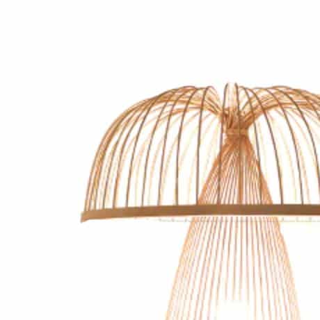 Lampadaire en rotin en forme de champignon