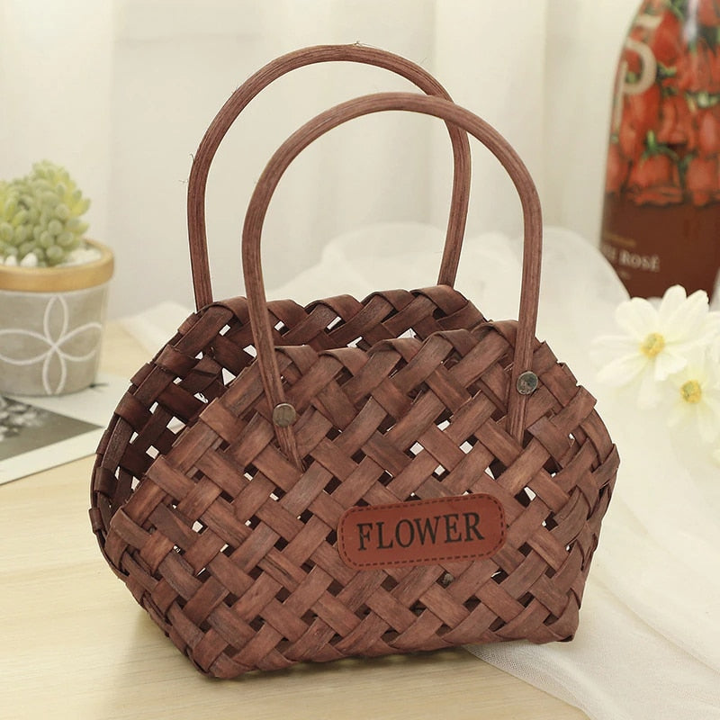 Mini panier à fleurs tissé