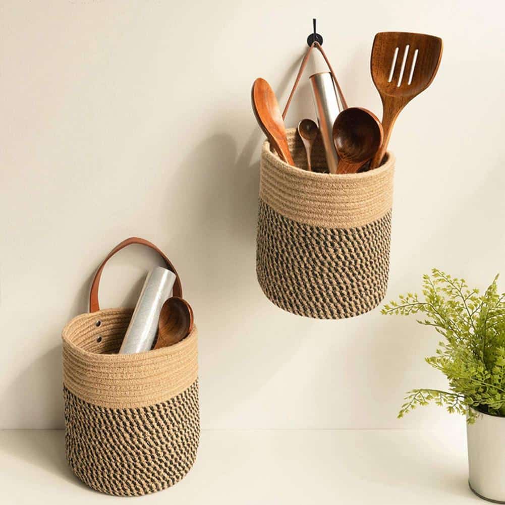 Panier de rangement à suspendre en fibre végétale marron