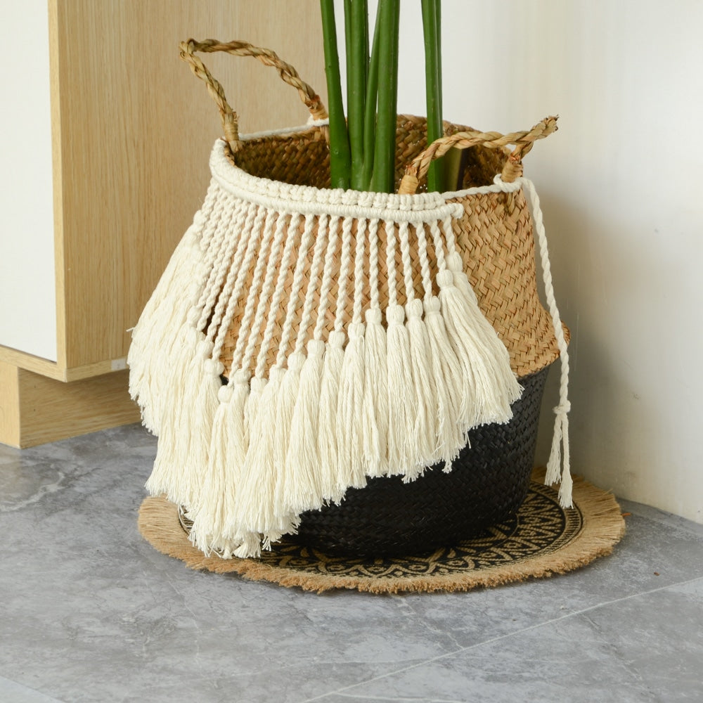 Panier en osier fait à la main avec franges