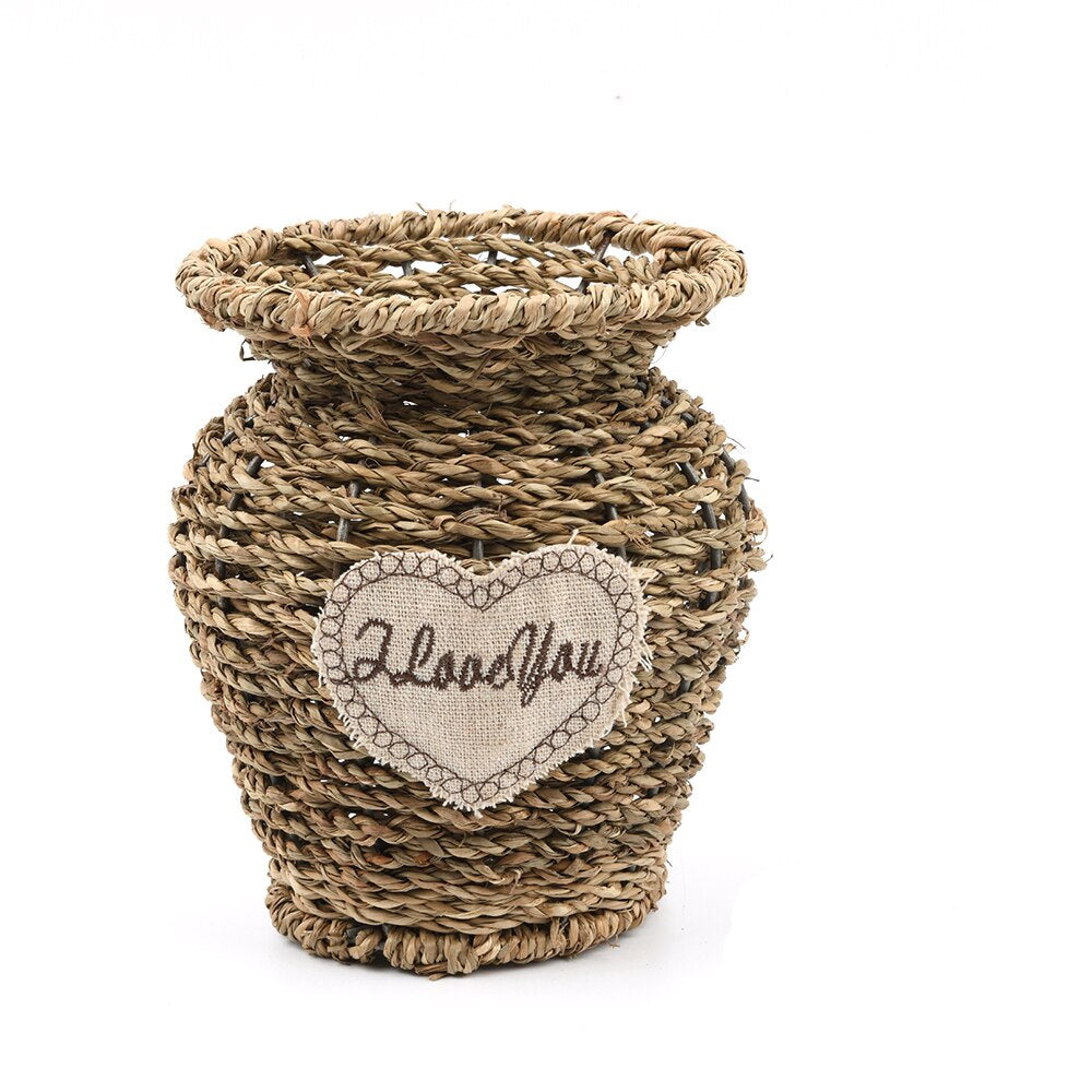 Petit vase à fleurs en rotin avec inscription « I Love You »