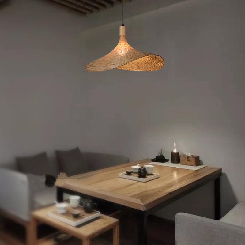 Plafonnier design suspendu en rotin, bambou et osier fait à la main