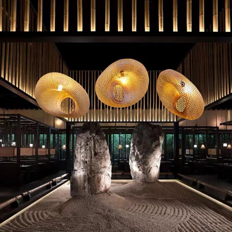 Plafonnier LED suspendu design chinois en rotin et bambou