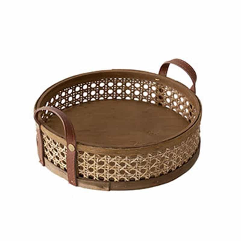 Plateau de rangement marron en rotin avec anse en cuir