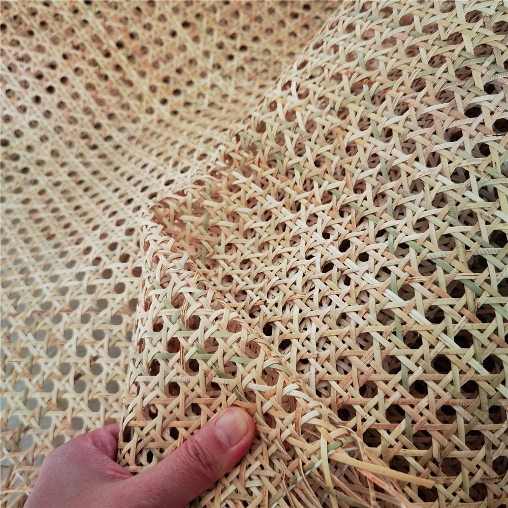 Rouleau de toile maillage rond en rotin verdâtre