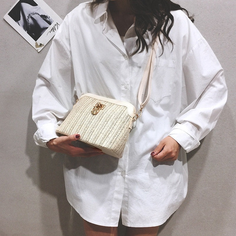 Sac à main de plage beige en rotin à chaînes pour femme