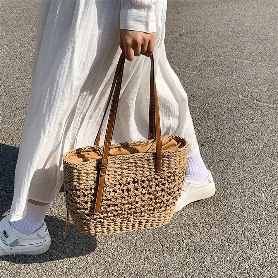 Sac à main marron tendance de plage en paille pour femme