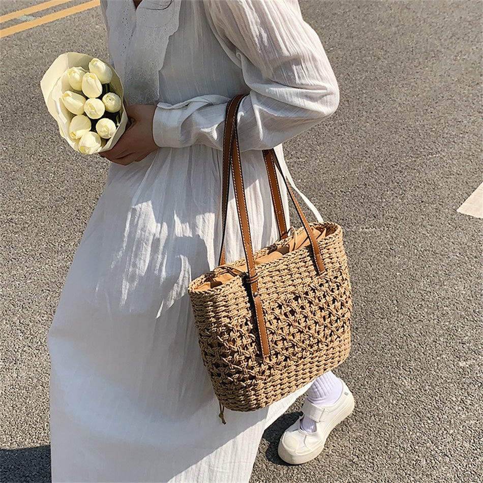 Sac à main marron tendance de plage en paille pour femme