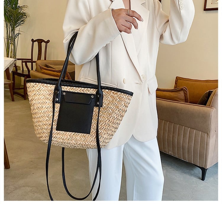 Sac de plage noir en rotin tissé