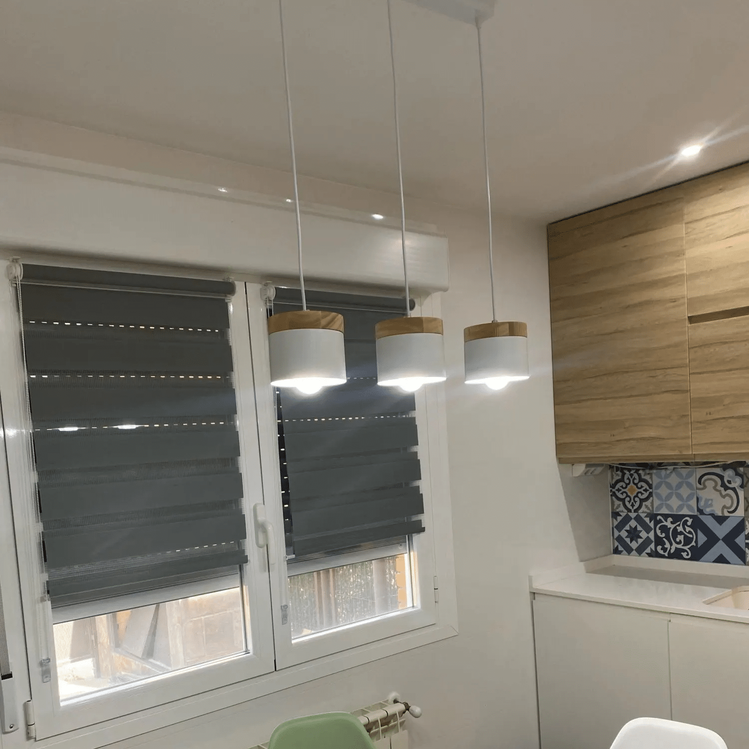 Suspension Bois LED et Moderne avec Aluminium
