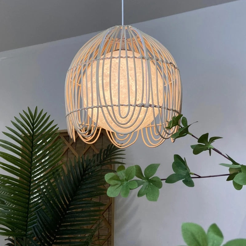 Suspension Rotin au Design Moderne et Créatif