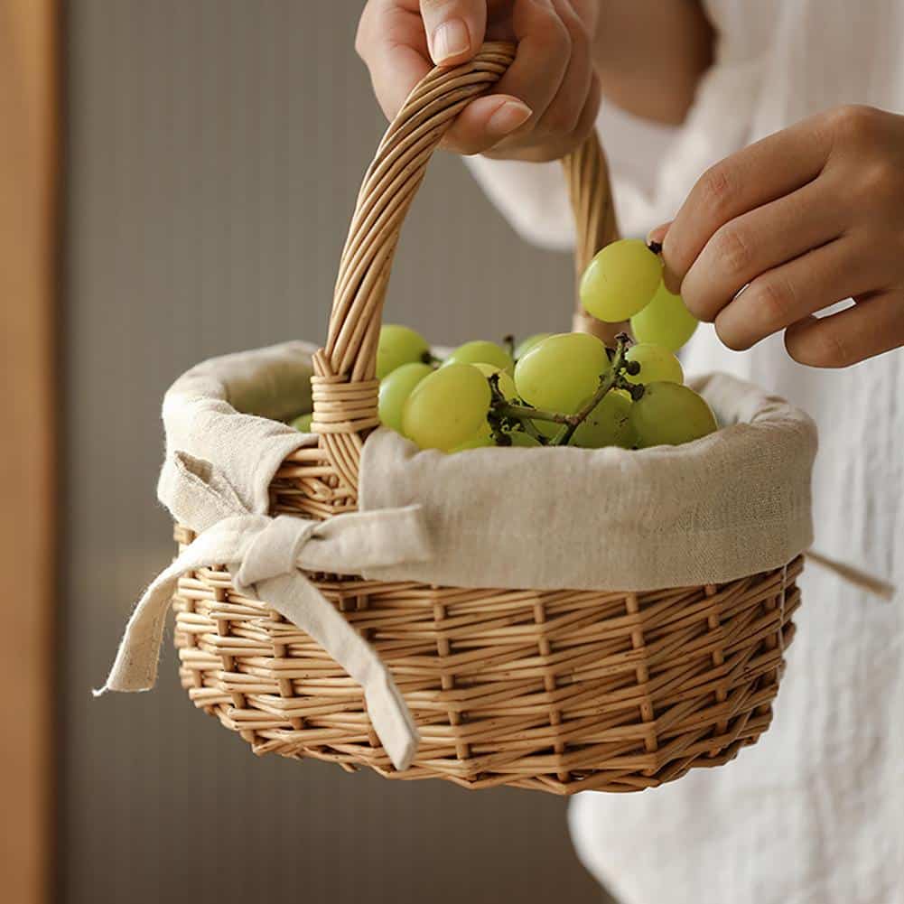 Panier de rangement ornemental avec anse et intérieur en tissu beige