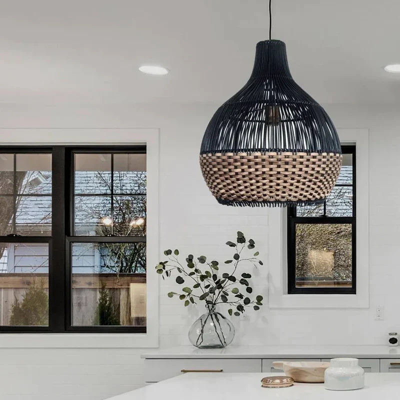 Suspension rotin boule bicolore noir naturel | Duoa