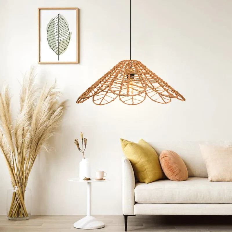 Suspension rotin chapeau ajouré festonné naturel | Ondea
