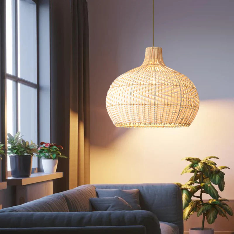 Suspension rotin forme vase tressé bicolore blanc naturel | Beloa