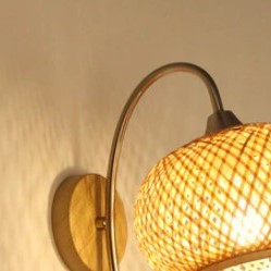 Applique en rotin en boule