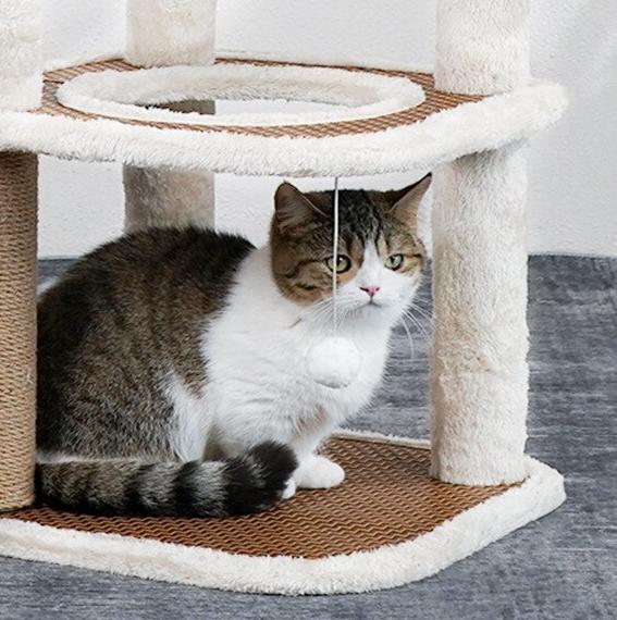 Arbre à chat en rotin et fourrure tout doux