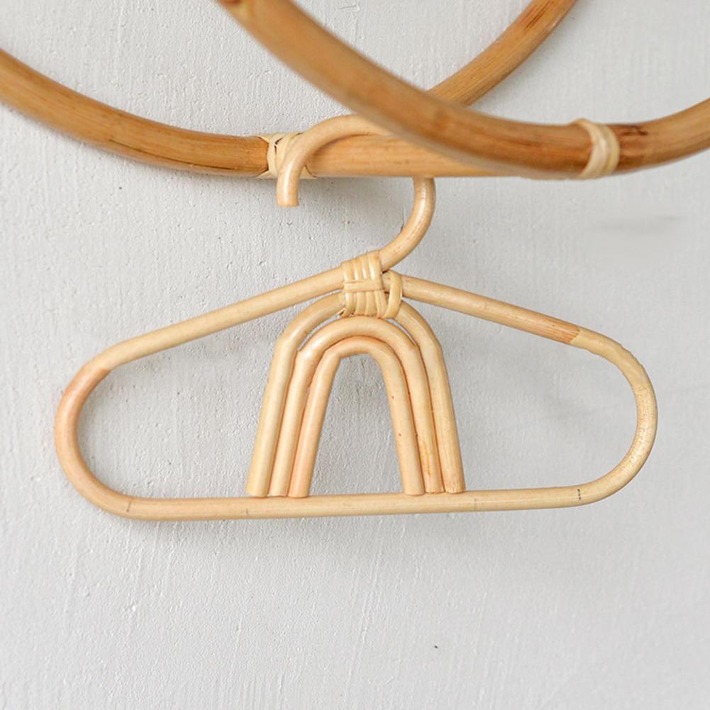 Cintre arc-en-ciel pour enfant