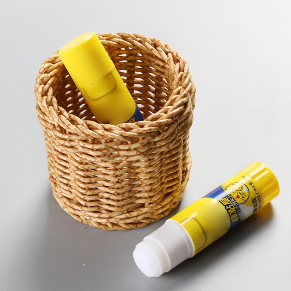 Corbeille en rotin ronde porte-crayons