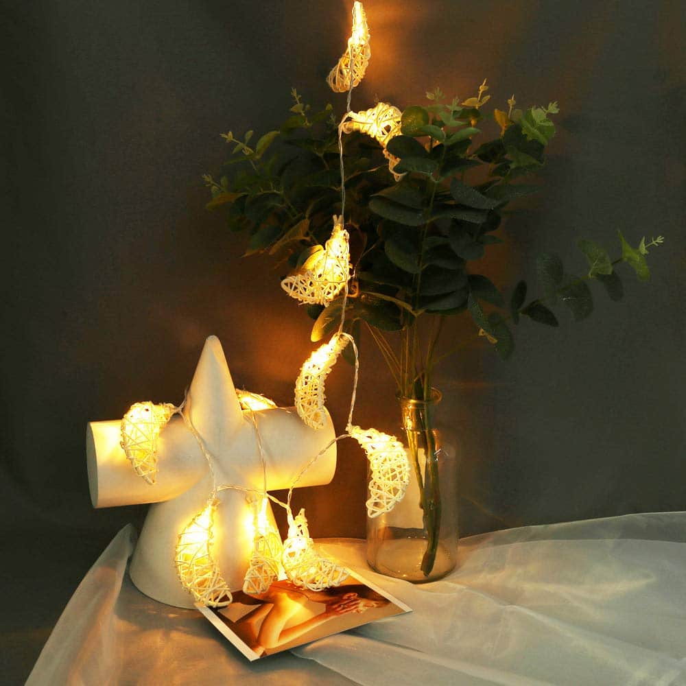 Guirlande lumineuse en rotin en forme de lune