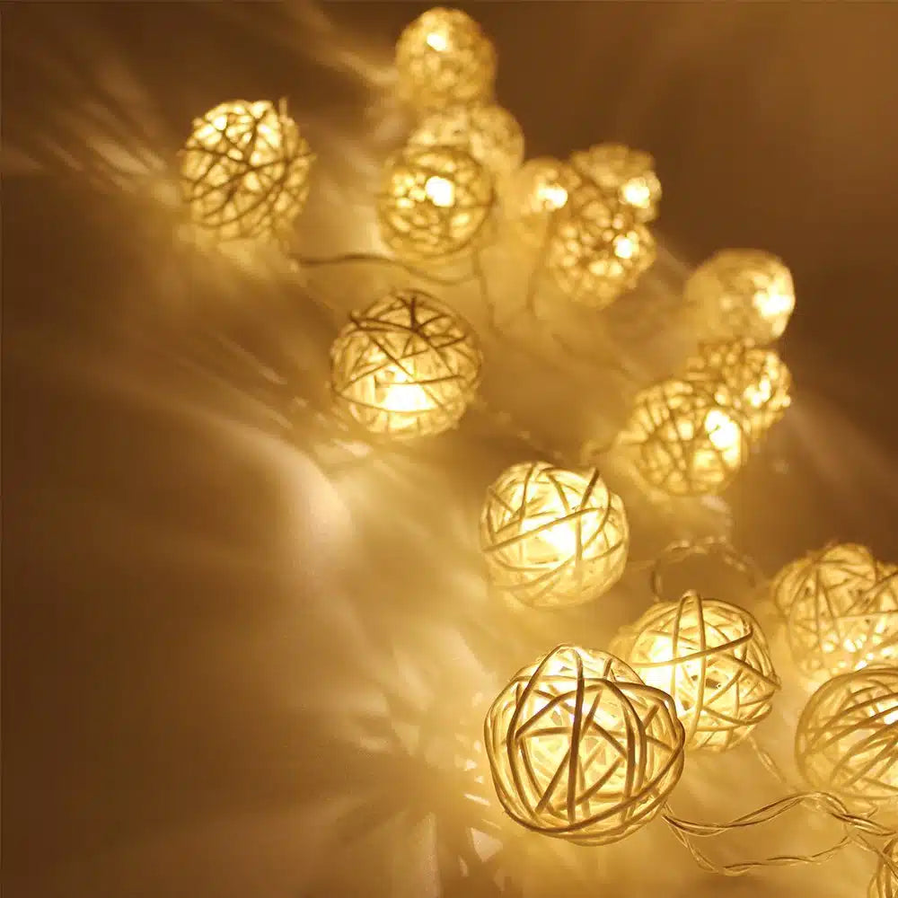 Guirlande de Noël lumineuse en rotin