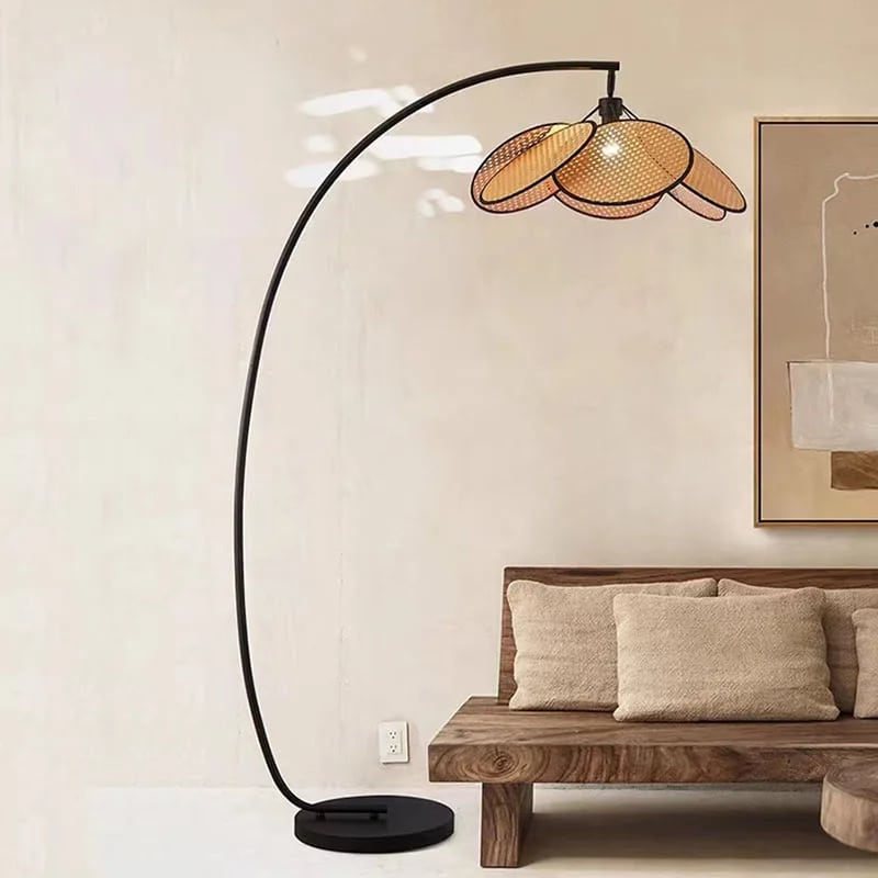Lampadaire Rotin LED avec Pétales