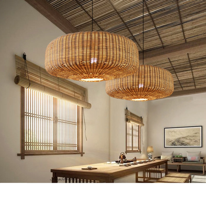 Lampe suspendue chinoise en rotin au design rétro faite à la main