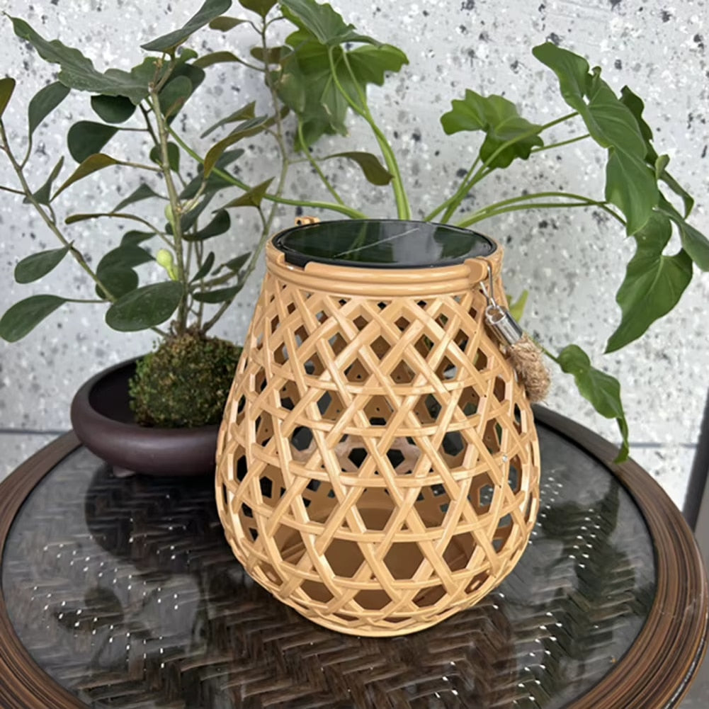 Lanterne Effet Rotin Solaire de Style Vintage