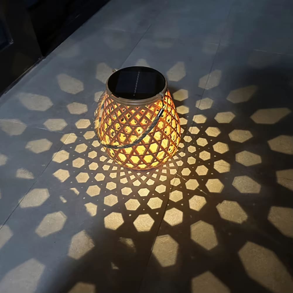 Lanterne Effet Rotin Solaire de Style Vintage