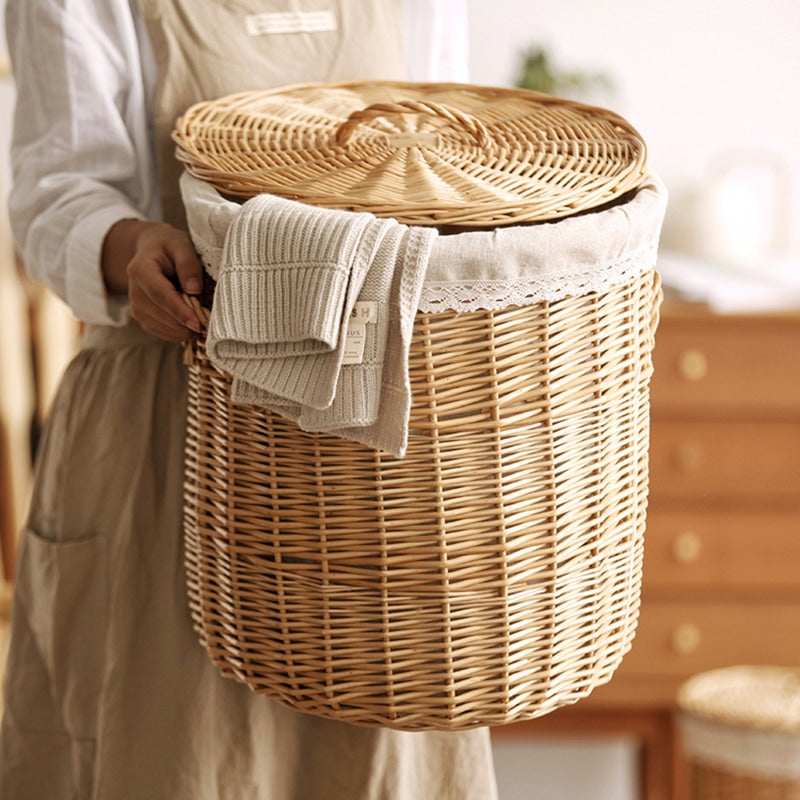 Panier à linge avec couvercle et poignées