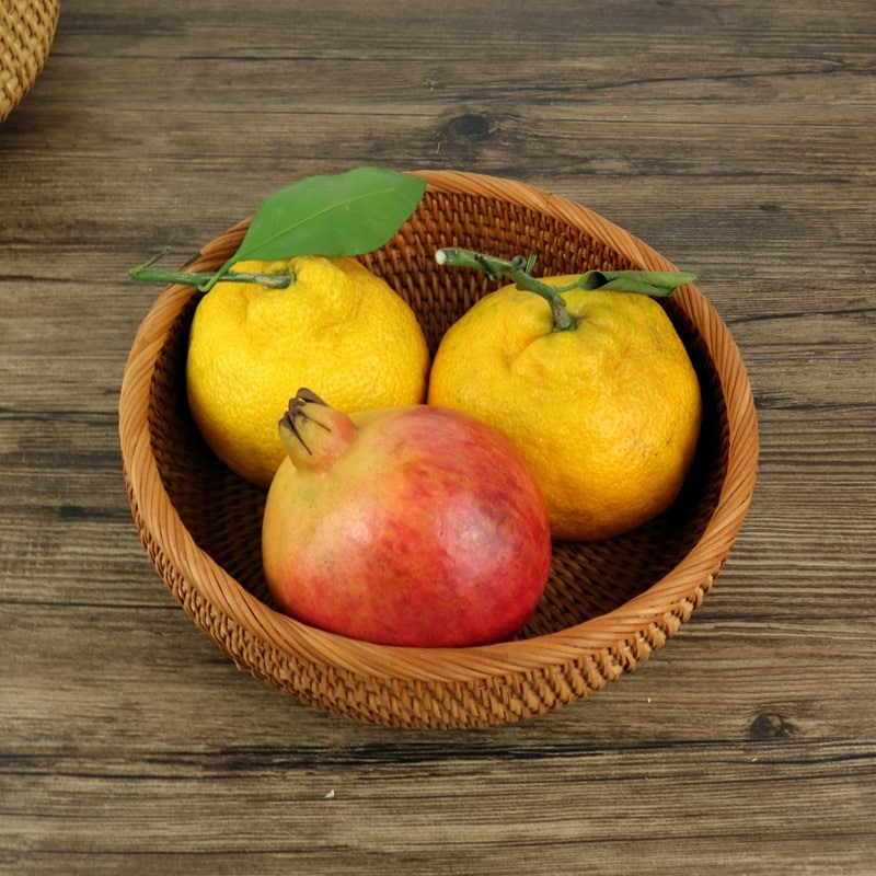 Panier de rangement rond tissé en rotin naturel et fibres de plantes
