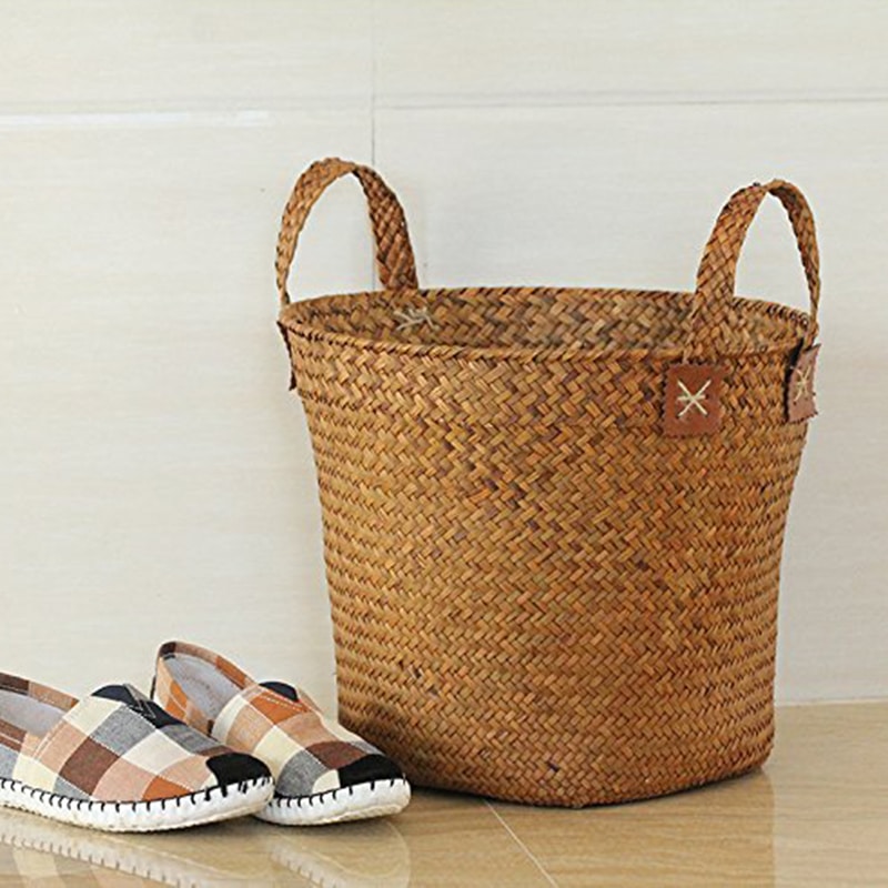 Panier en paille rond naturel fait à la main avec poignées