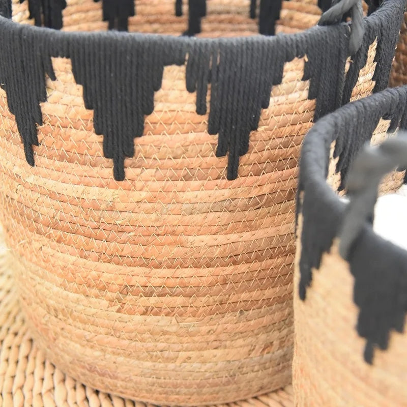 Panier en Rotin avec Motifs Triangulaires