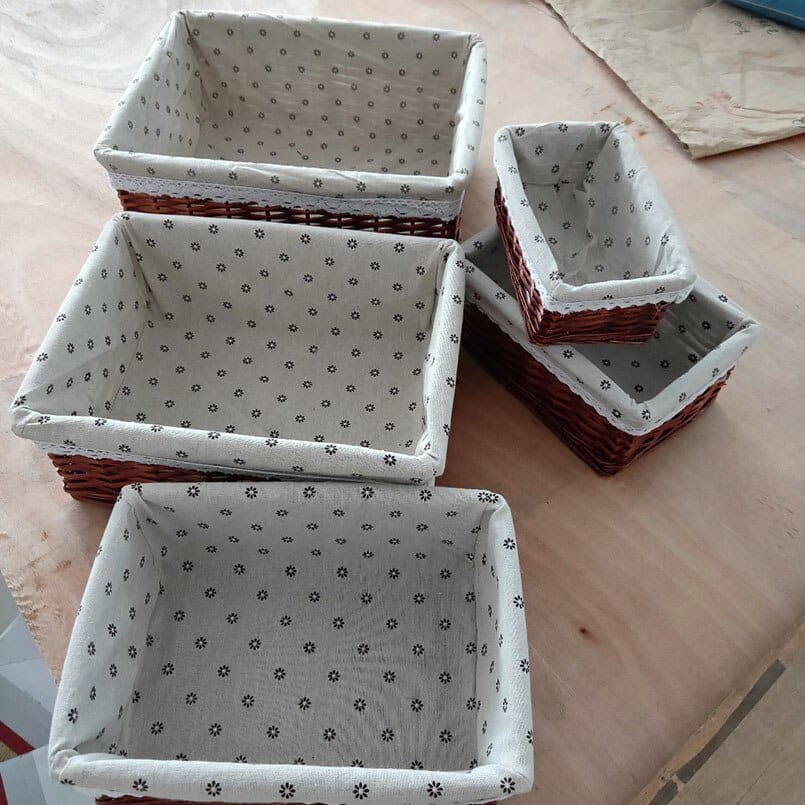 Paniers de rangement rectangulaire en rotin avec doublure en coton