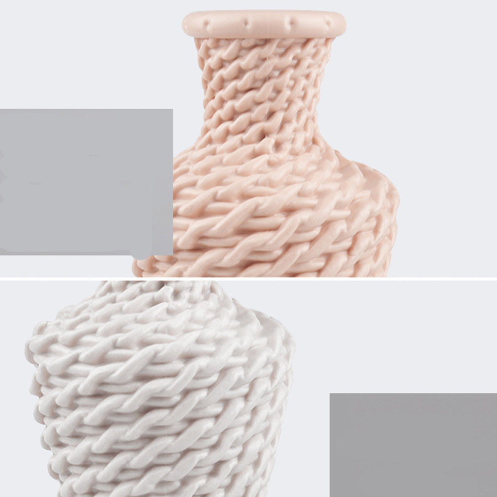 Petit vase en rotin style moderne