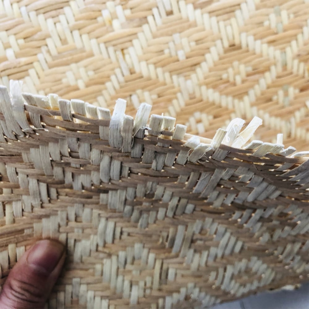Pièce de rotin tissé naturel