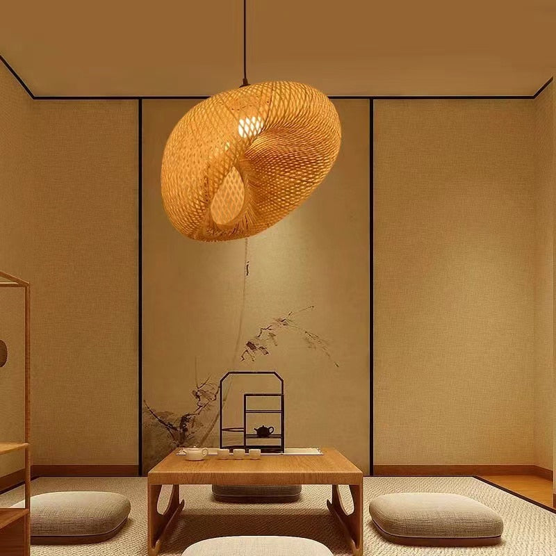 Plafonnier LED suspendu design chinois en rotin et bambou