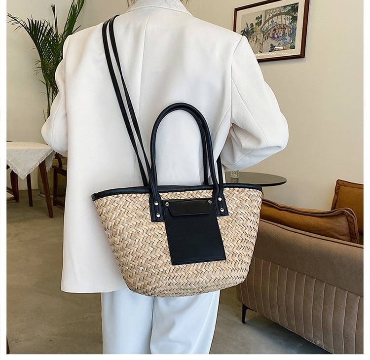 Sac de plage noir en rotin tissé