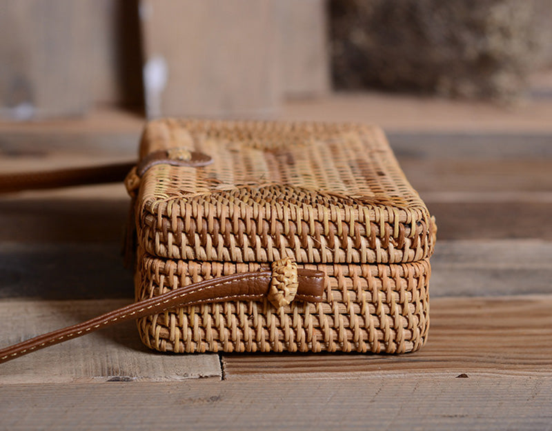 Sacoche rectangulaire en rotin tissé