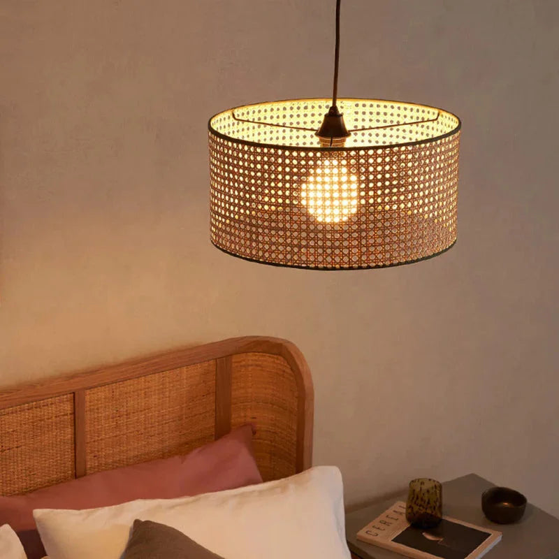 Suspension rotin cannage cylindre contour noir | Canoa